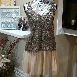 Decree Skirts - Beautiful Elagant 2pc skirt and top Decree Skirts - Beautiful Elagant 2pc skirt and top